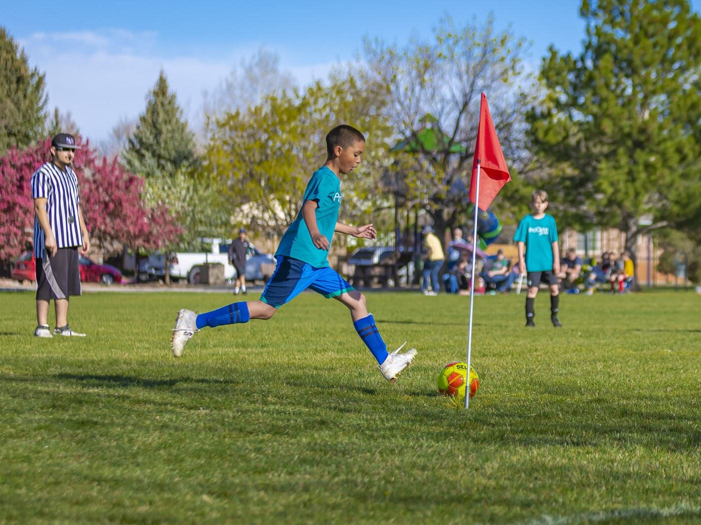 Photo of a 10U soccer game